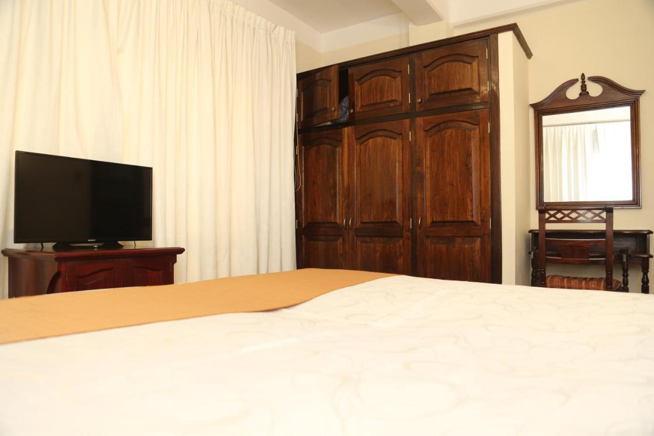 Alcala Apart Hotel La Paz Bagian luar foto